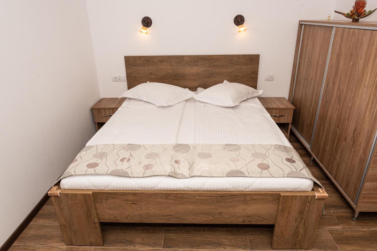 Hotel K'Raman Râmnicu Vâlcea Esterno foto