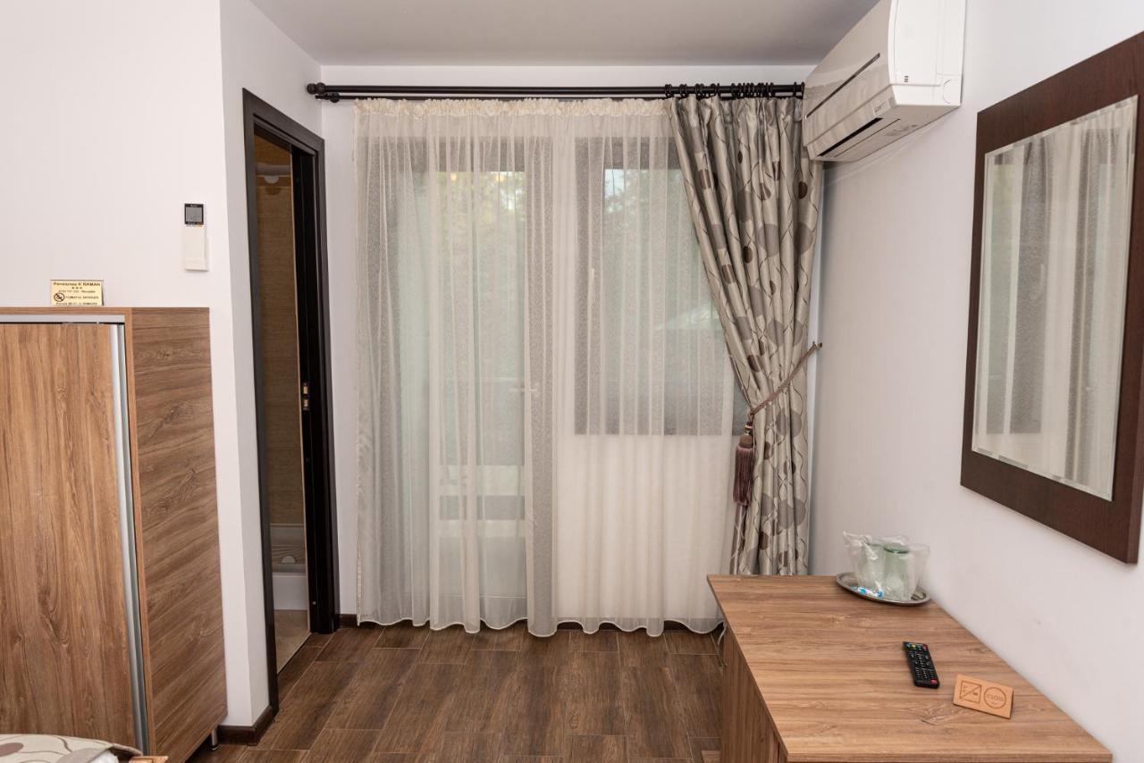 Hotel K'Raman Râmnicu Vâlcea Esterno foto